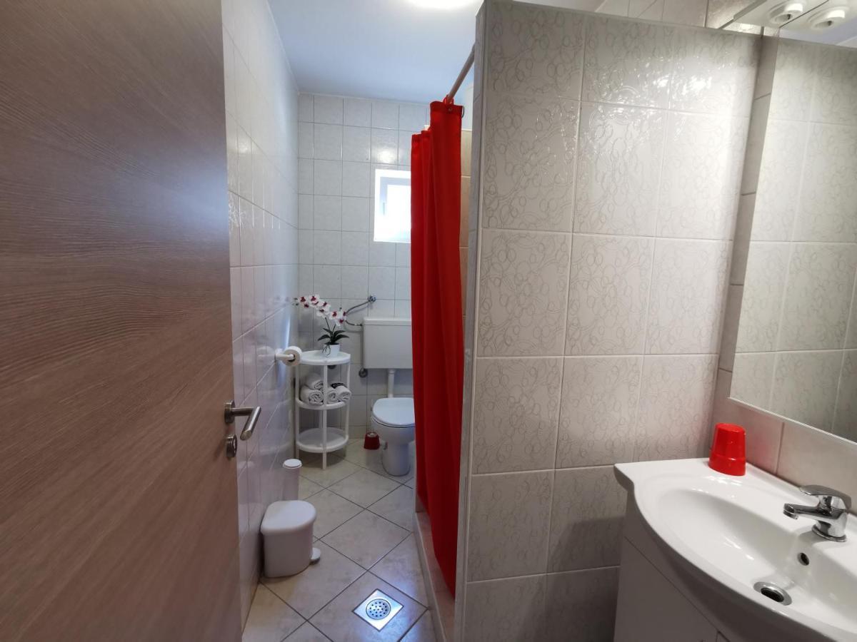 Apartments With A Swimming Pool Punat, Krk - 5378 Ngoại thất bức ảnh