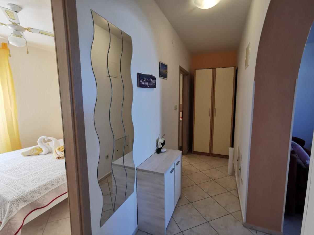 Apartments With A Swimming Pool Punat, Krk - 5378 Ngoại thất bức ảnh